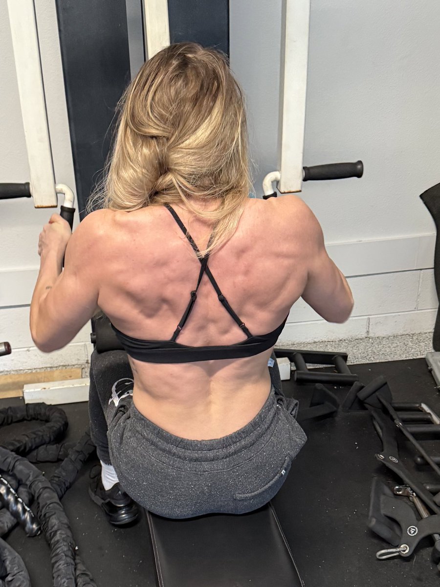 Charlotte Flair tweet media