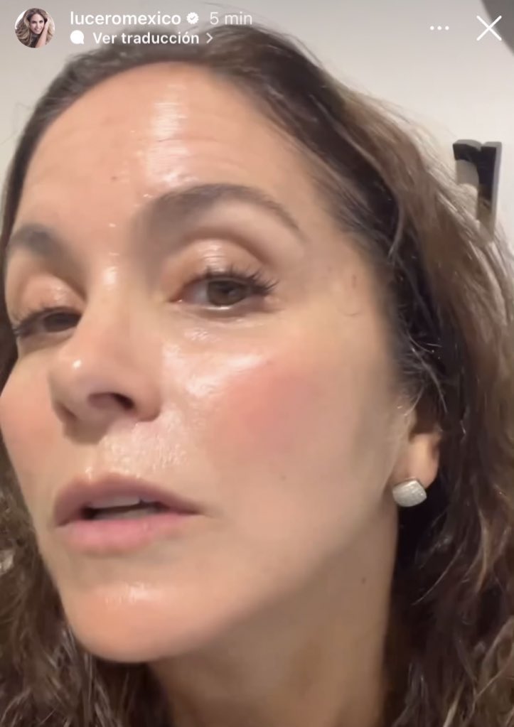 Hegarin's tweet photo. @HogazaValentina Si no quieres que te regañe no la pongas con piel muy seca que en la vida real no la tiene asi pues a sus eternos 28 años tiene una piel muy hidratada y cuidada en pleno fin de 2024 casi 2025🥰 #Teatrical #MikkoMedical❤️🫶 https://t.co/4fKnWZiD3t
