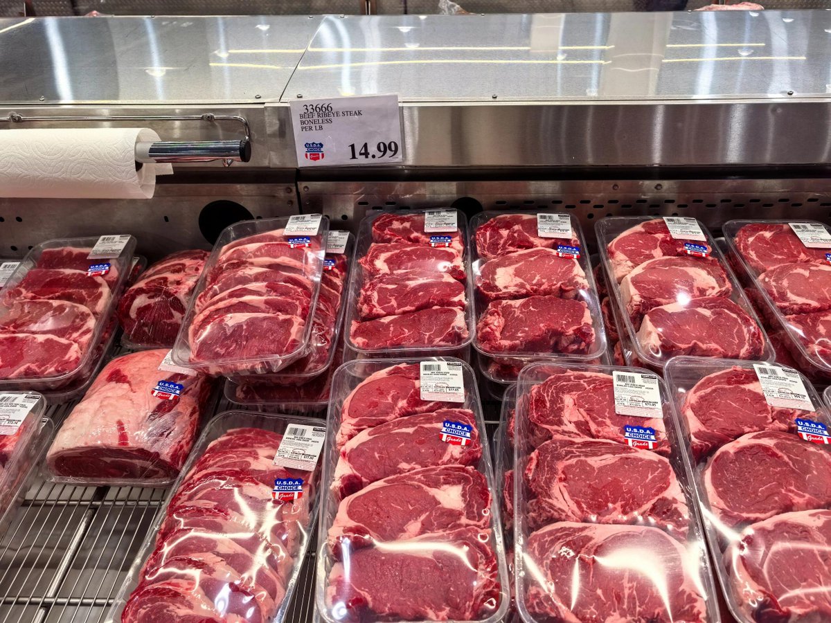 The sun is shining and I feel good! ☀️ Why not go shopping at the supermarket and reward yourself for a hard week! #HappyWeekend