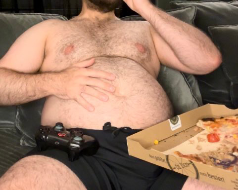 gaming &amp; growing. full video on my patreon 🥵🍕🍕