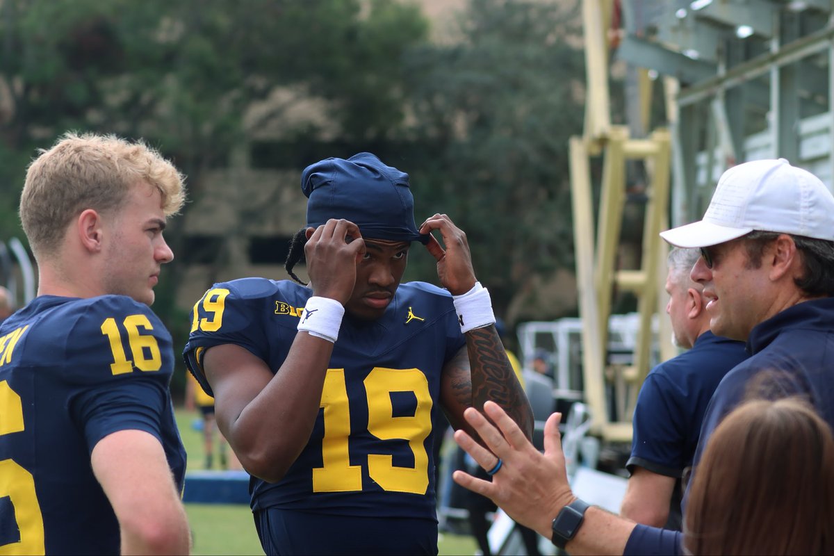 ByAZuniga's tweet photo. Drew Henson, Davis Warren and Bryce Underwood at Michigan football practice today https://t.co/dAymmk27gy