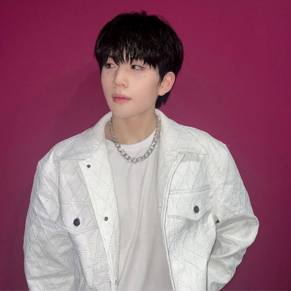 YoungseoGlobal's tweet photo. Hello, this is @YoungseoGlobal , the global fanbase for #BAE173's member #YooYoungseo (#유영서) 🐰 You will find all updates, collabs and more on our account! 

#유영서 #YOOYOUNGSEO #영서 #YOUNGSEO #BAE173 #비에이이173 https://t.co/Zxbasagh22