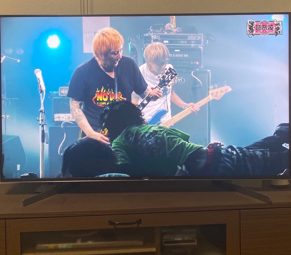 u_ki1127's tweet photo. KENさーーん😭😭これはもー完全にKENさんとツーショット撮ったって言っていーよね🔥🔥😭🔥🔥
#超音波
#kenyokoyama
#TheseMagicWords https://t.co/TSIx4QJ22M
