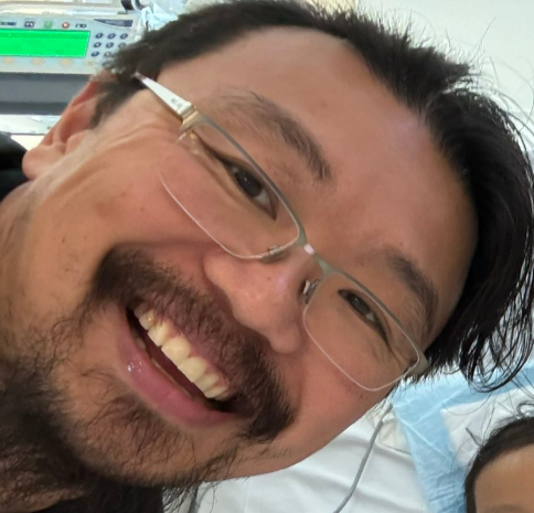 LizardZhou56278's tweet photo. 我相信 $mira 未来一定是一个十亿甚至百亿美金的标的，因为开起了慈善币的先河，vc、交易所一定会加入这个赛道，反正都是割韭菜，割韭菜捐款怎么能叫割韭菜呢，这是行善啊！！ https://t.co/MZIFXj0YmH