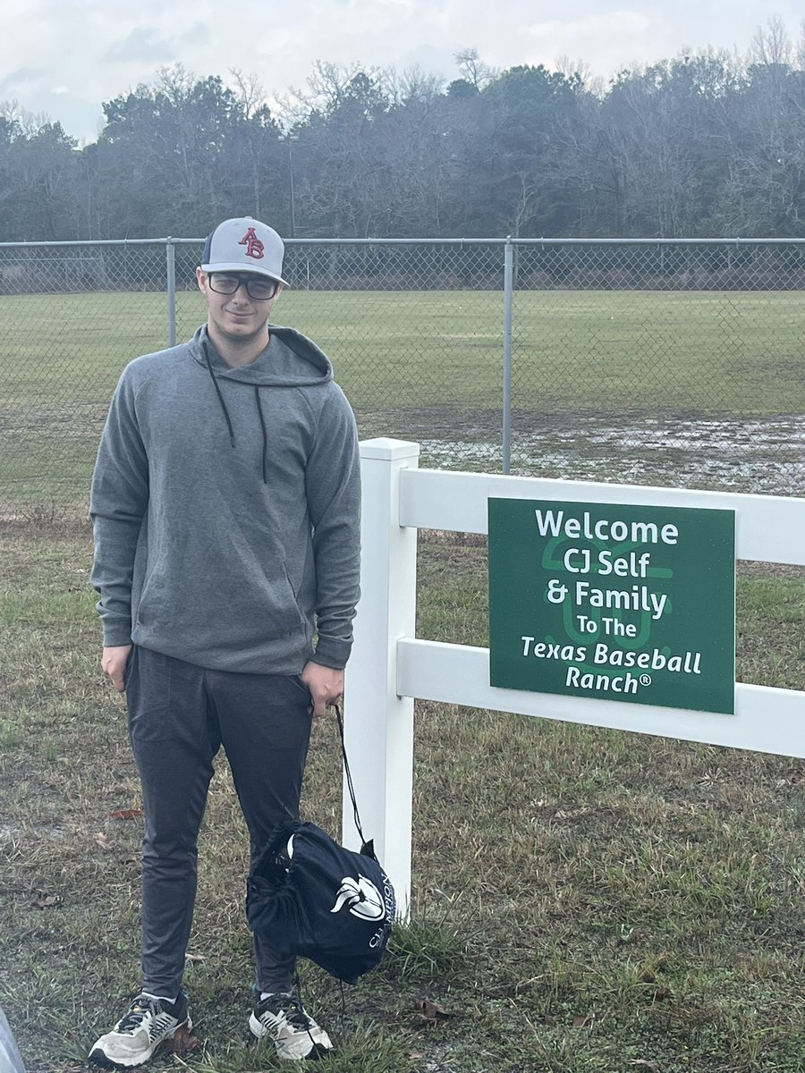 CJSelf8's tweet image. Amazing first day at  @TXBaseballRanch with so much more to go in the next 2 days. Beyond ready for the next step. Big thanks to Dad for getting me there in the rough weather and to Gran for making it happen. Ready for the #RanchDifference