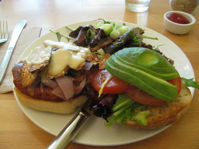 I just received 🍔Bunny Burger &amp; Fries🍔 from froghemothlegs via Throne. Thank you! throne.com/bunnyhearted #Wishlist #Throne