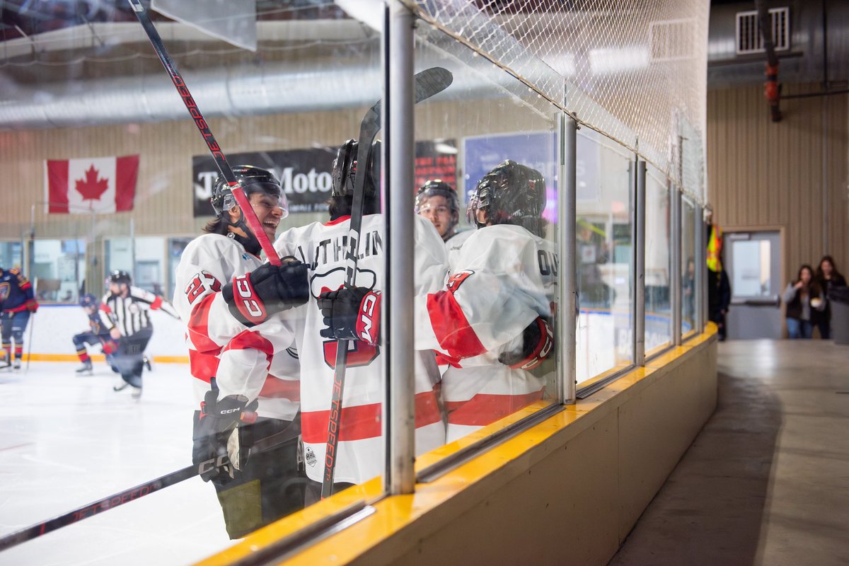 NorManBlizzJrA's tweet image. We miss being at the rink, do you? For the Fans! ❄️ 

📸 Sara Francoeur 
#NorManBlizzard #MJHL #TriCommunity