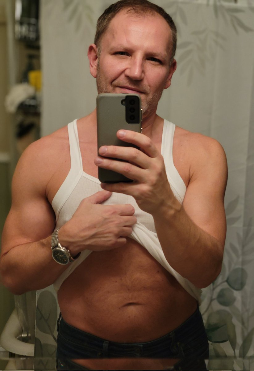 Feeling great...looking forward to MAL 2025..At host hotel 😈
 #dmvfreaks #dcfreaks #rvafreaks #vagay #vafreaks #dmvcruisers #dctops #pgfreaks #dctops #dcbottoms #dcgay #mal2025