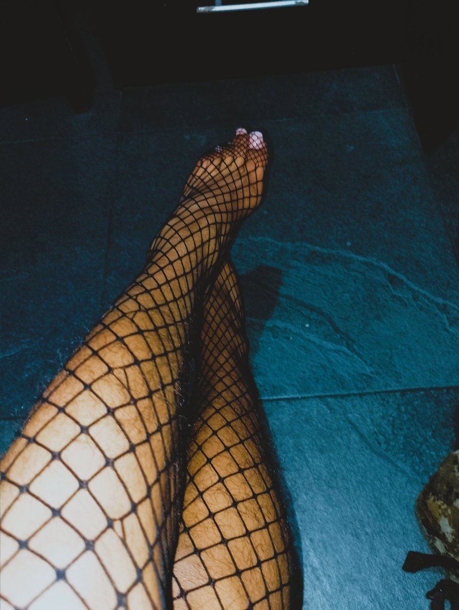 Ando_Loca's tweet photo. Cerradas o abiertas? 🥵#transcdmx #transcloset #trans #tvcloset #highheels #tacones #footfetish #heeljob #stockings https://t.co/RHcMKKAHo3