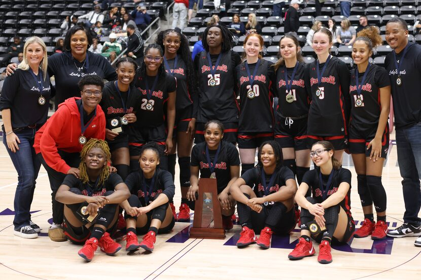 Saturday’s girls basketball: Braswell comes back to win Dallas ISD Holiday Invitational

Read more 👇
dallasnews.com/high-school-sp…