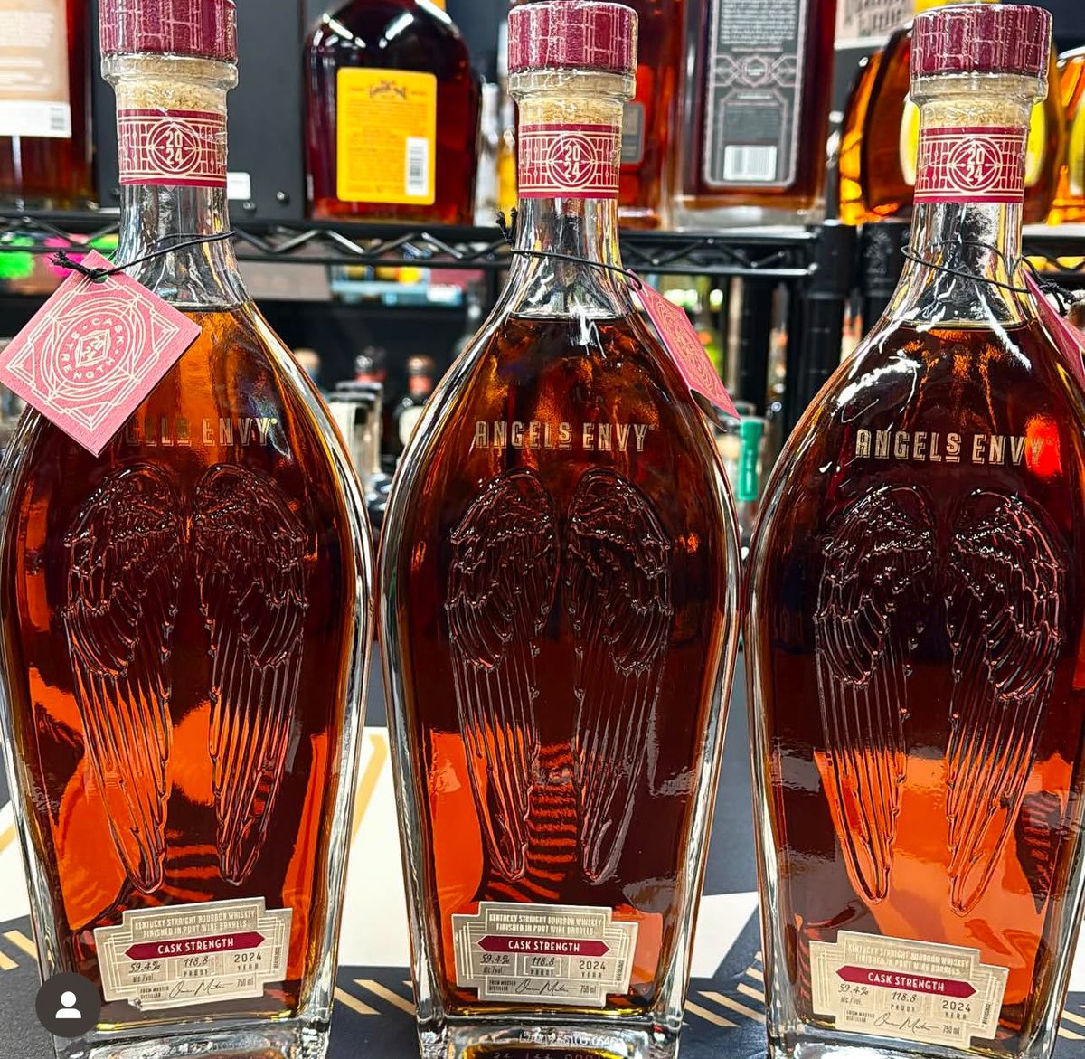 Whiskeyreview_'s tweet photo. Angels Envy
#angelsenvy #angelsenvybourbon #angelsenvydistillery #whisky #whiskylover #whiskylife #whiskytasting #whiskycollection #bourbon #bourbonthieves #bourboncountry #bourbonlife #bourboncocktails https://t.co/511AbPod72