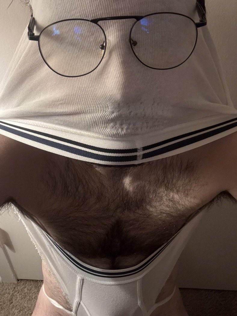 This loser thought I wasn’t gonna give him an atomic wedgie even tho he wears these nerdy ass tighty whities 😂😂
