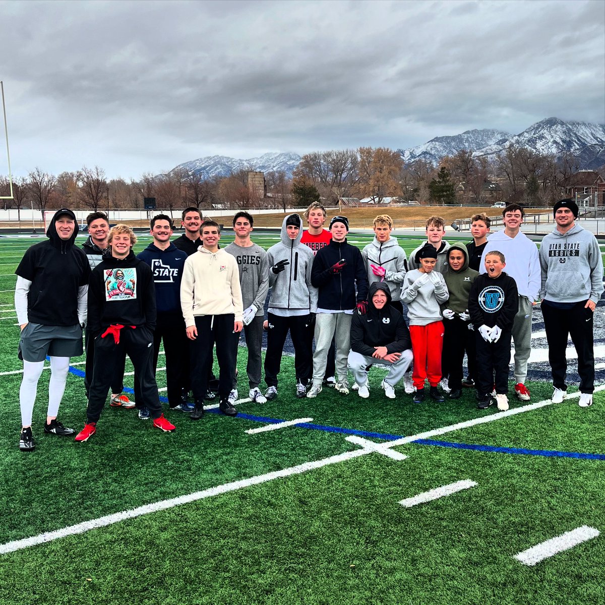 Christmas break work!! 🏈🛩️
Utah County/Salt Lake County guys showed up! 
Great work today fellas!! 
#AIRSHOWFAM