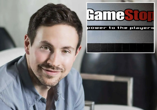 YoungParikPatel's tweet photo. GameStop $GME CEO @ryancohen is behind the account @styrosteve.

The evidence is impossible to ignore.

Is he using Styro Steve’s crypto coin for a corporate equity raise? (1) 🧵 https://t.co/VKJvm99qW3