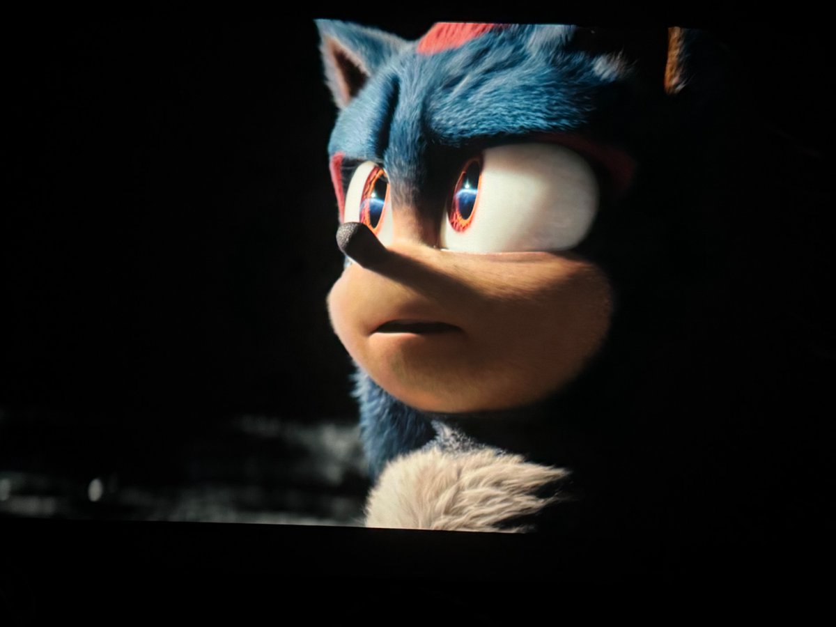 Shadlvssonic's tweet photo. Tell me your favorite Sonic 3 scene!!

Mine ofc is this one, I might never recover https://t.co/vzigUU8X6S