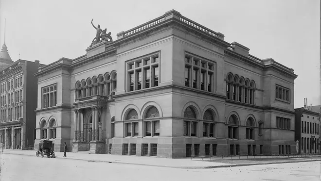 LiterateIndy tweet media