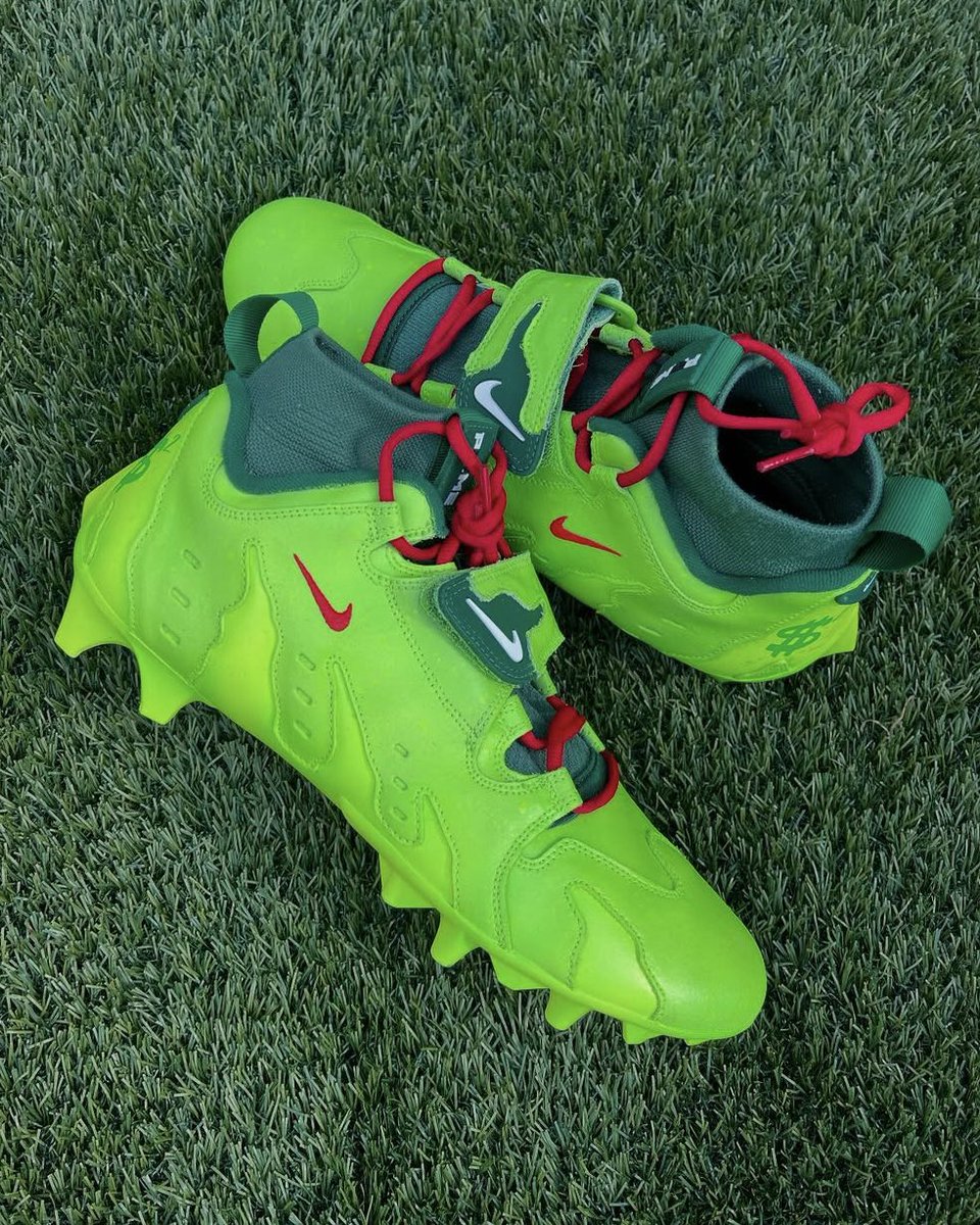grinch cleats obj