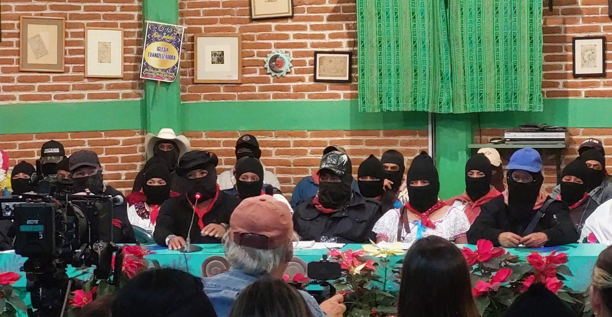 CNI_Mexico's tweet image. Participación de la comandancia del EZLN en los Elncuentros de Resistencia y Rebeldía 

En vivo ahora: youtube.com/live/Uq83Fh1NY…
