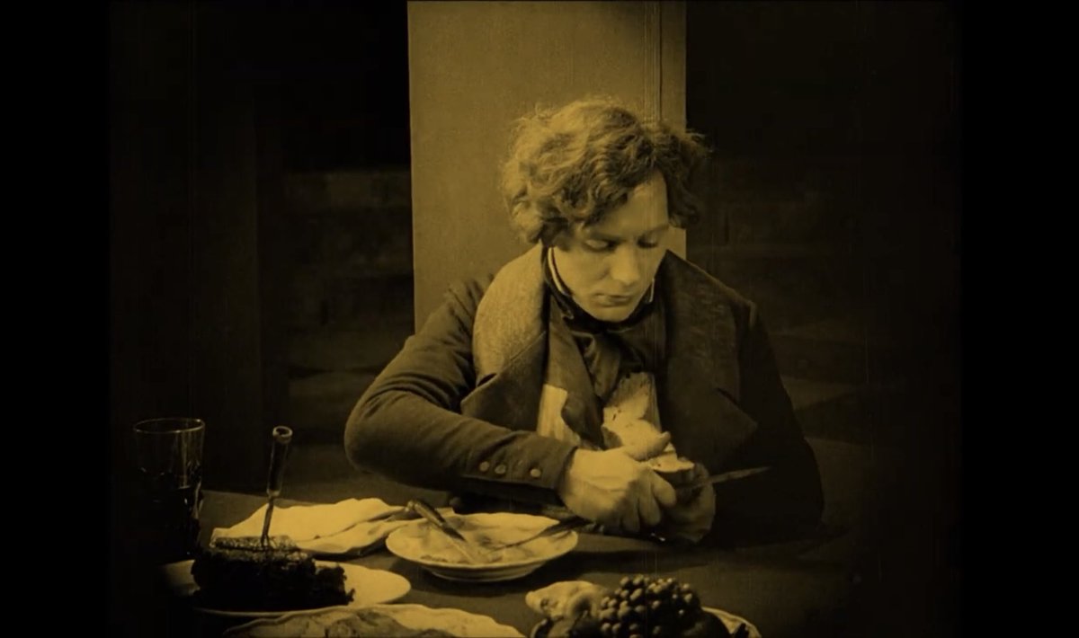 watching the 1922 Nosferatu and look at the way Hutter cuts his bread. I hope Nosferatu fucks his wife