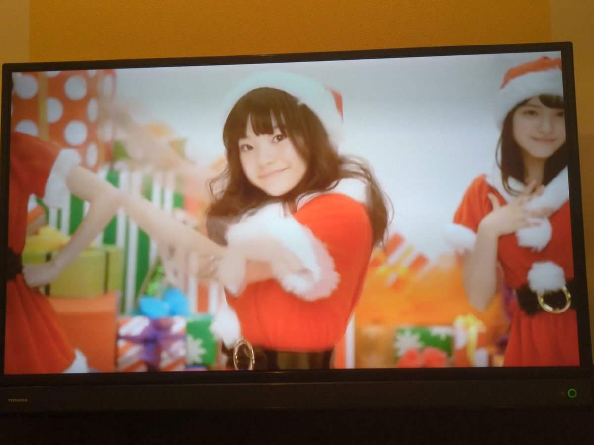 perfume0926's tweet photo. 推しの冬歌２曲歌ってみた😊🎙
ひろろ28歳の誕生日おめでとう🎂🎉
対バンの時セブンティーンでPM9時終わりじゃったのが懐かしいよ😌🥹
#prfm #TSPS #髙島屋　#9nine #ひろろ誕生祭　#WhiteWishes https://t.co/zSXo6Rq05G
