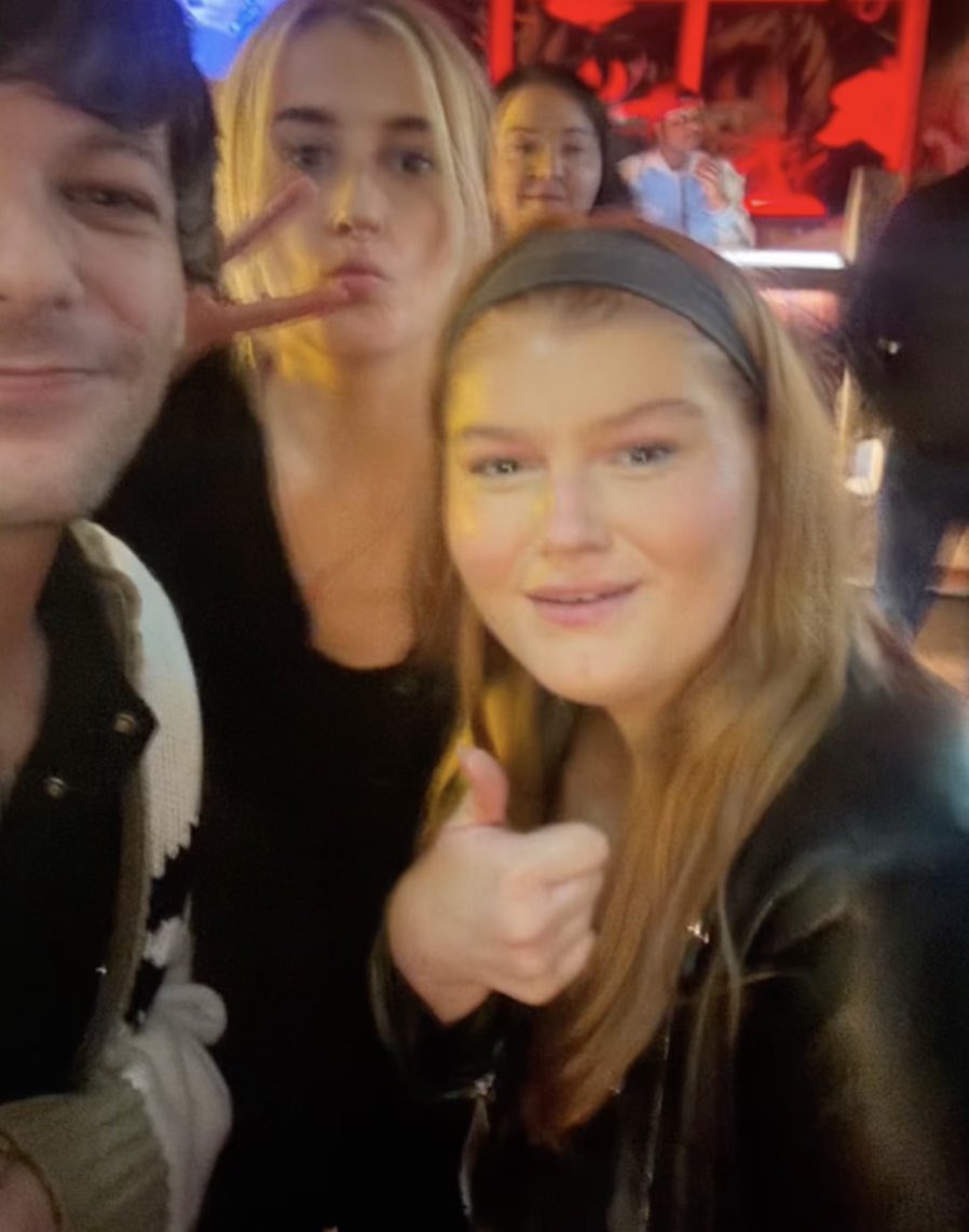 LouisT91Updates's tweet photo. Louis in Donny tonight!

(TikTok lurvleylauren/courtneymariehill) https://t.co/jqyhlO2ulK