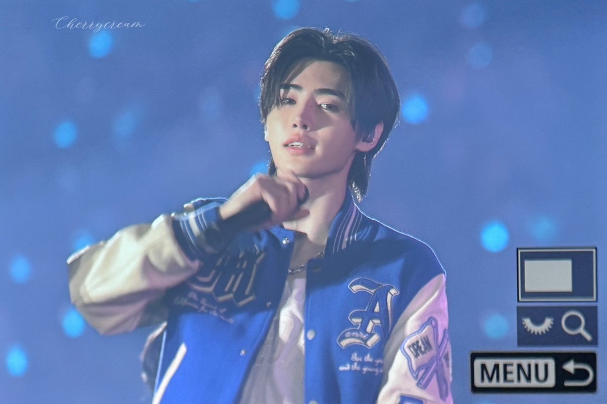 241229 WALK THE LINE IN FUKUOKA Day2

#성훈 
#SUNGHOON 
#ソンフン 
#엔하이픈 
#ENHYPEN