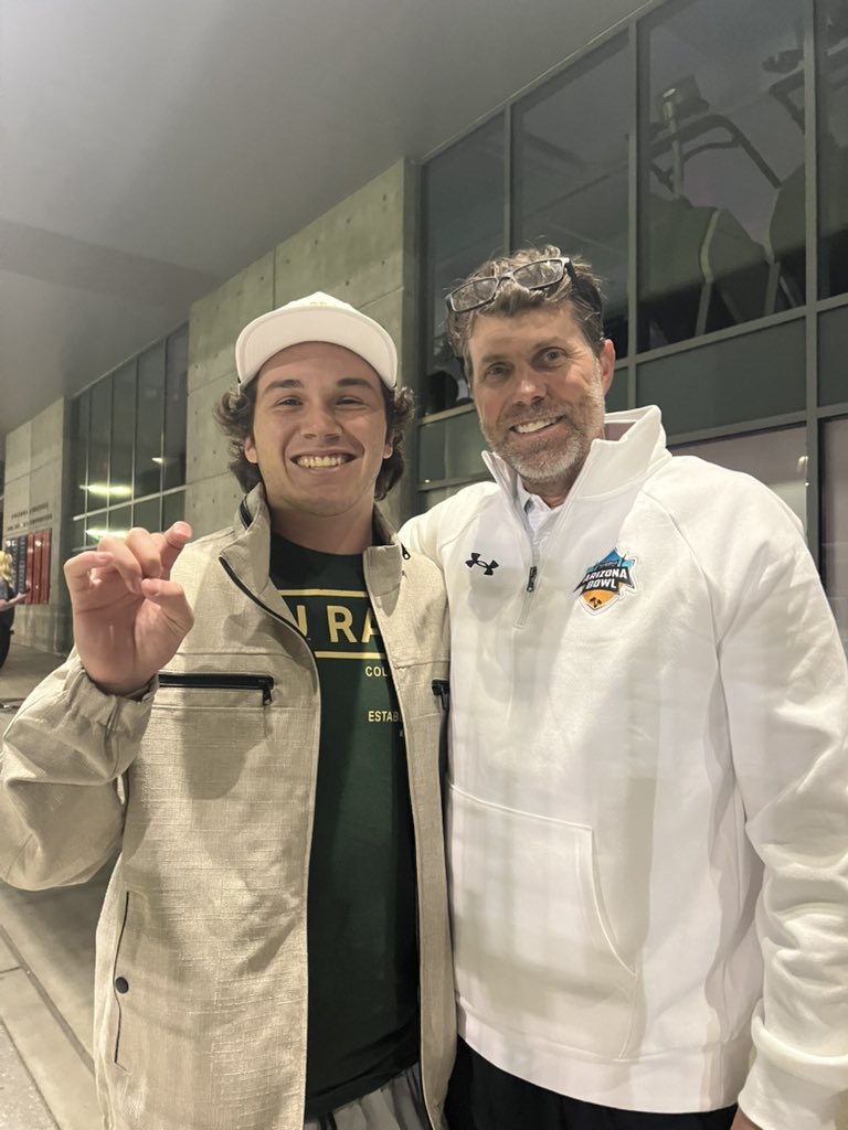 cywlarson's tweet photo. Had a great time at the Snoop Arizona Bowl. Had a even better time Catching up with @CoachMattMumme @CoachJMoses @CoachHolbrook_ https://t.co/08OncYoZzb