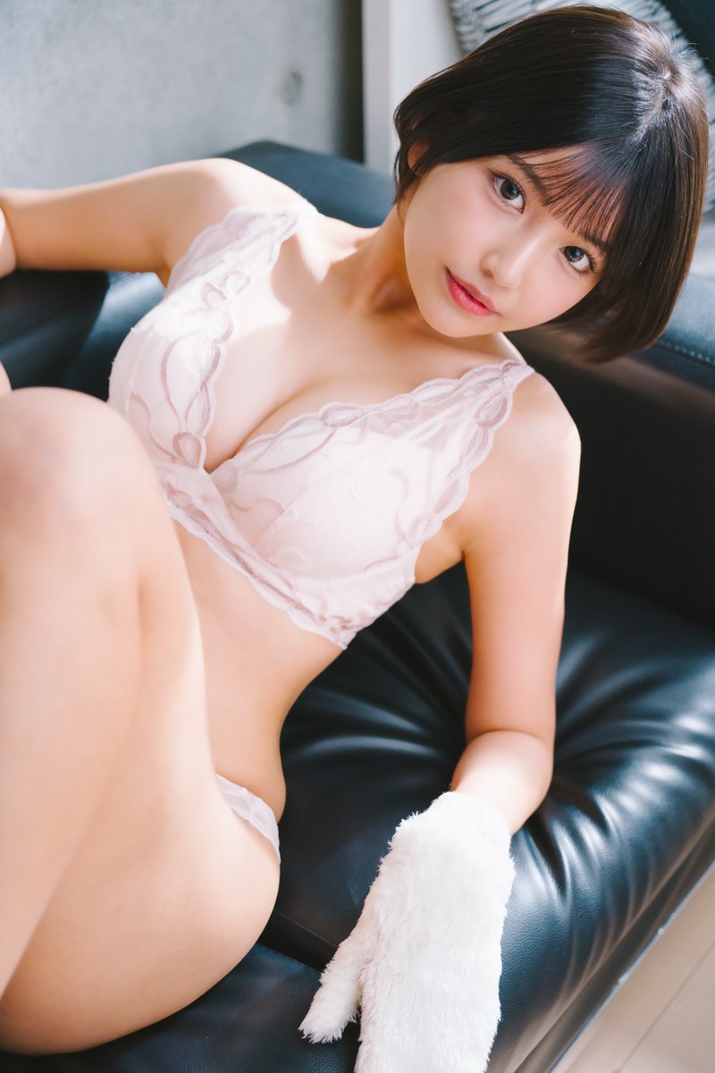 【 コミケ105  】

いよいよ明日！
新刊は王道グラビア本になってます！

12/30 東3ホール"サ”ブロック－42ab『 あみったけ 』

でお待ちしてます！

既刊とグッズも持っていきます！🫶🏻 https://t.co/C6jhY3dj62