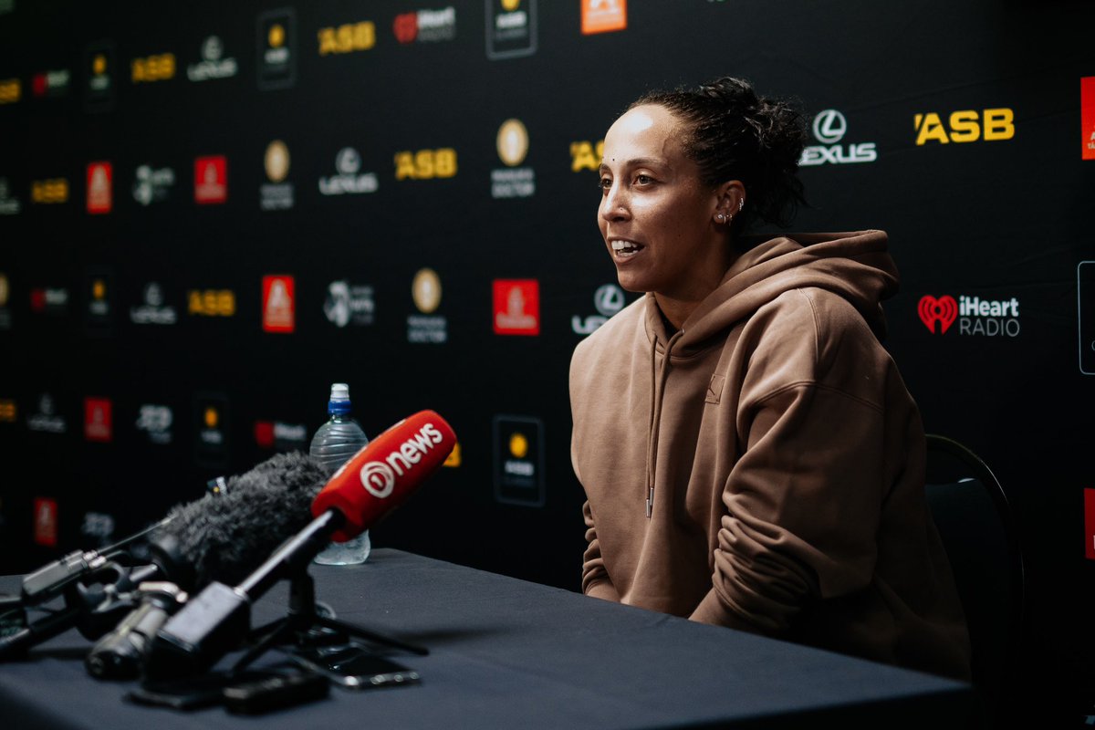 ASB_Classic's tweet photo. Best lamb in the world reviews and bungee jumping stories below 🤩

Catch Naomi and Madison chatting all things Auckland and getting ready for the tournament! 👇

https://t.co/jeA7BPR9Fa https://t.co/hGcSAvDRpt