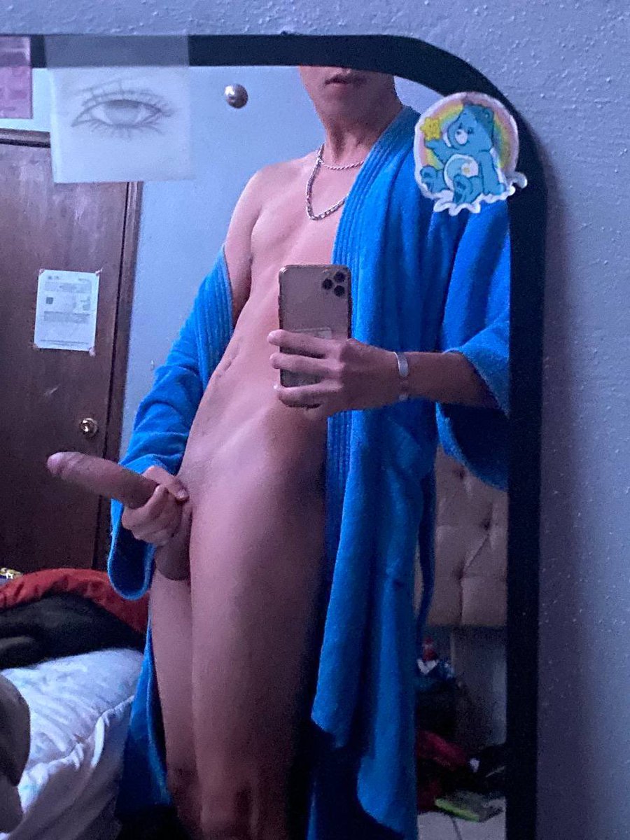 morbo_kiing's tweet photo. Cogimos por horas con este Morrito de 19 años súper vergón.😈Se vino 2 veces 💦mientras me lo cogía.❤️‍🔥Una delicia agarrarle la vergota 🍆mientras lo bombeaba y sentir como pesaba esa madresota.🤤Le dejamos hasta temblando las piernitas al cabrón.😎

Video completo de 1 hora en:
https://t.co/1R3XZaSNES

Y en mi canal PREMIUM🥇de Telegram

@El_chilanguito_ 
@ElCariin 
@EncuentroGayMty