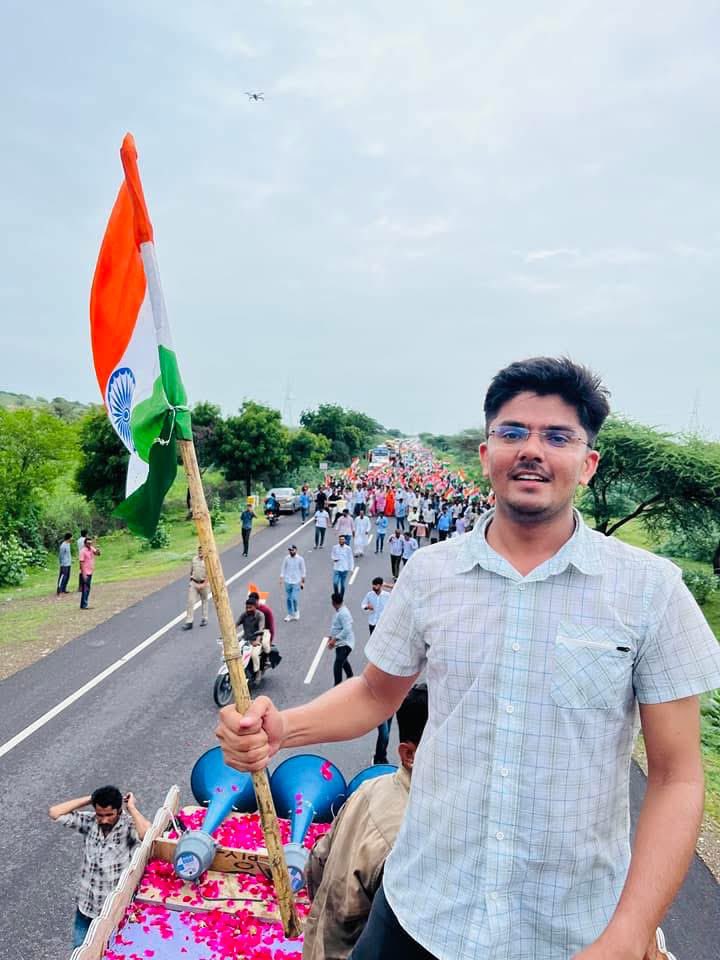 बाड़मेर युवा कांग्रेस के जिलाध्यक्ष भाई <a href="/rajendra_barmer/">Rajendra Choudhary</a> जी को जन्मदिवस की हार्दिक बधाई एवं शुभकामनाएँ 🎂💐