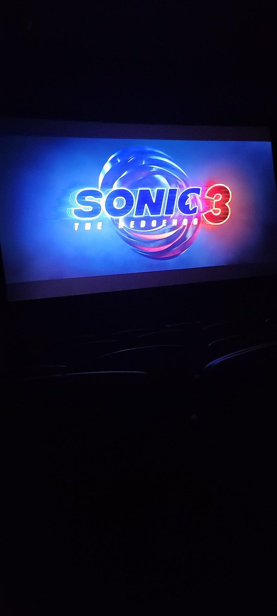 dragonfoxkey's tweet photo. I'm very excited right now because I'm about to watch Sonic The Hedgehog 3. THIS IS GOING TO BE AWESOME! https://t.co/HESD5pw1V5