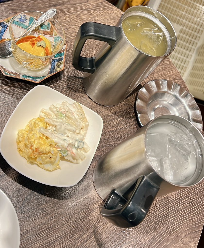 JA005D_mio's tweet photo. 過日の
おしゃれカフェ→おしゃれレストランからの新橋立ち飲み😋
破天荒いいお店だったなぁ🍶
#ルカフェドゥジョエルロブション
#Drape #東京會舘
#破天荒 https://t.co/CLnawsl2i7