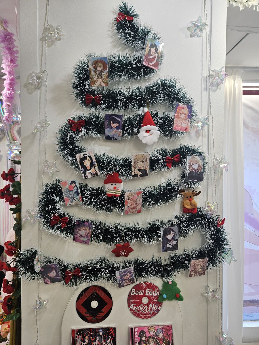 chullll_'s tweet image. #Happy_Ankoha_Day
#너에게_등을_맞댄_선명한_가사를
안코하 카페 다녀왔어요..! 진짜 넘 잘 꾸며주셔서 구경하는 내내 행복했어요🥰🥰