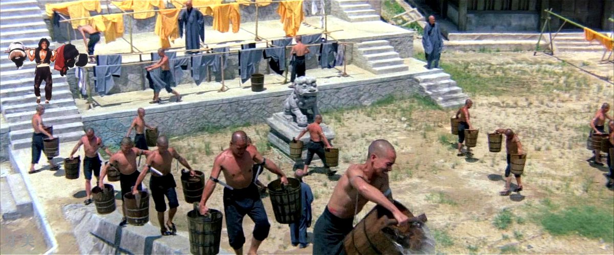 SecretRivalsX's tweet photo. 『少林寺三十六房』の中に…🧐

#The36thChamberofShaolin #MasterKiller 
#ジャッキー・チェン #成龍 #JackieChan 
#ヤングマスター #師弟出馬 #TheYoungMaster https://t.co/7Tu6C8hqGz