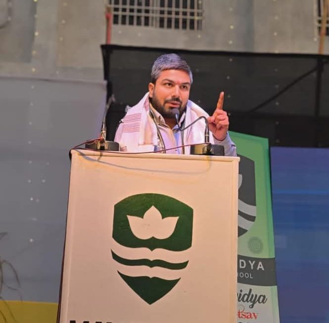dmkasyap4205's tweet photo. Vision Bihar Vidhan Sabha - 2025

संघर्ष से टकराकर प्राप्त की गई सफलताएं स्वाभिमान पैदा करती हैं अभिमान नहीं..!!

@ManishKasyapsob

#ManishKasyap #SonOfBihar #BiharVidhanSabha #viralpost #viral #TrendingNow https://t.co/p6jtMBN6qB