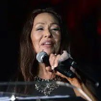 Happy birthday American singer, songwriter, and actress Yvonne Elliman, 73 today who had the 1978 US No.1 &amp; UK No.4 single 'If I Can't Have You'. In 1977, the Bee Gees were working on Saturday Night Fever and wrote 'How Deep Is Your Love' for her.