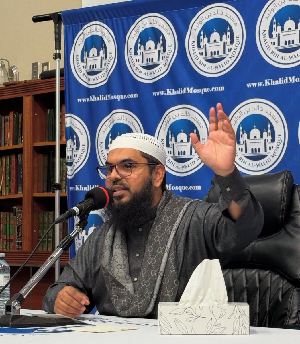 gemshaykhuthman's tweet image. AIM DAY 2 🇨🇦: A Day with the Mashayakh @ ticmasjid and @ khalidmosque 💫 
#toronto #aimconference