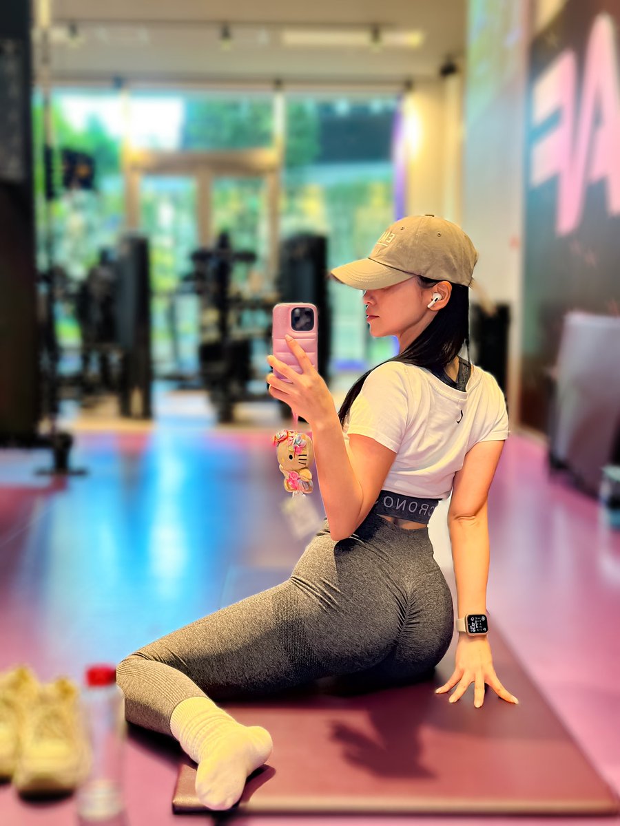 柳本絵美(Emi Yanagimoto) (@fabulous_emily) / Posts / X