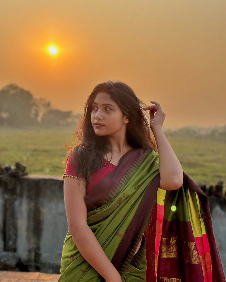 ActrezHub's tweet photo. #MonalisaPradhan #Monalisa #Monny https://t.co/169X15n5YR