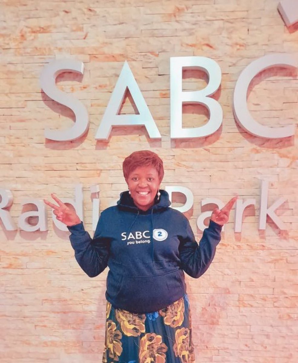 uSakhile kaMkhulunyelwa tweet media