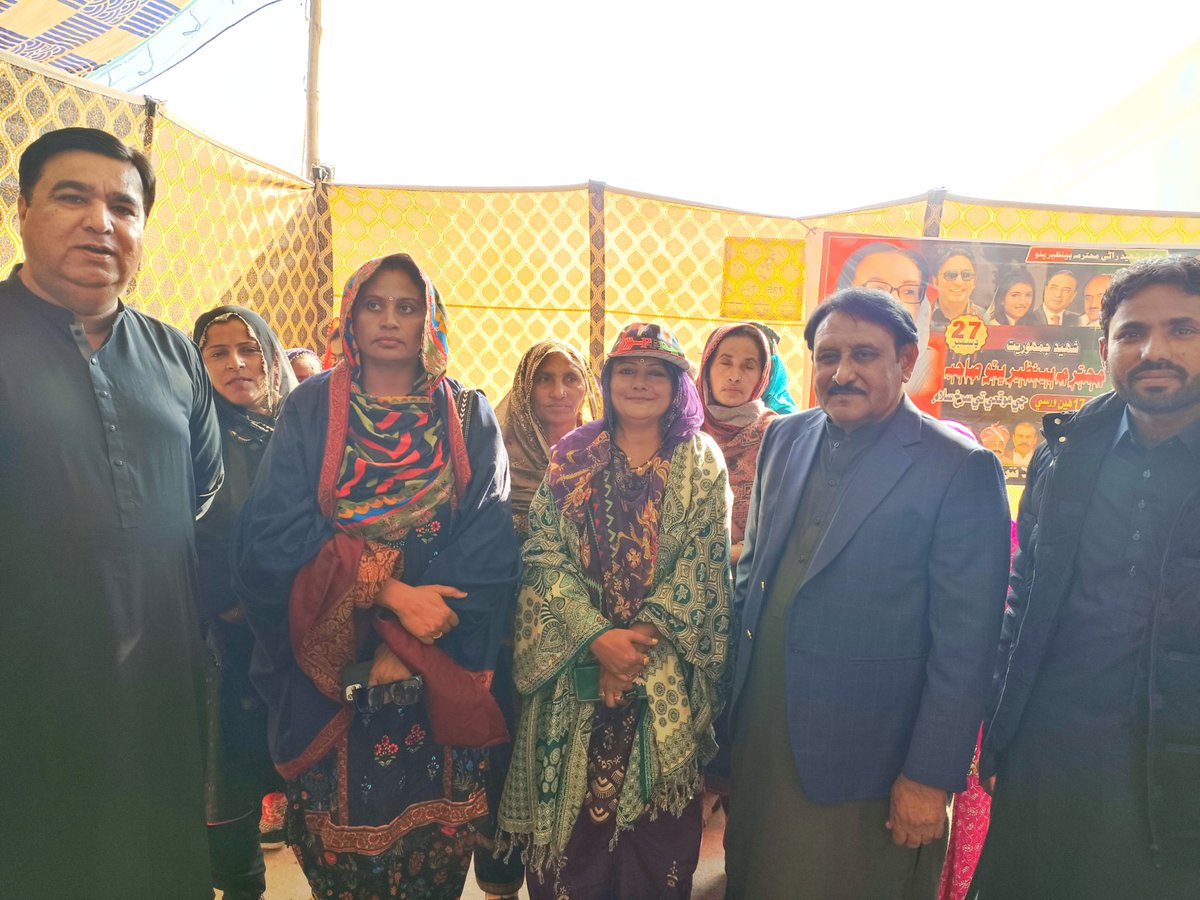 KamlaBheel's tweet photo. گڑی خدا بخش، مینارٹی ونگ صوبائی صدر لال چند اکرانی صاحب
ایم پی اے  فقیرشیر محمد بلانی
 سابقہ ضلع ٹھرپارکر صدر گیانچند تھارانی  اور دیگر پارٹی ورکرون کی ھمرا ٹھرپارکر کئمپ گڑی خدا بخش پر
@lalchandukrani1 @LalChandUkraani @gianchandppp https://t.co/4NLcFBZ0Uu