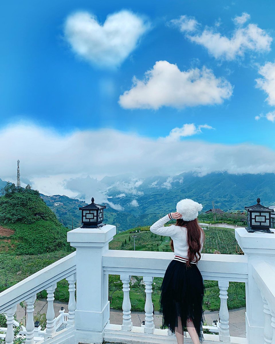 شغف المؤلف بهذا الموضوع معدي.  هذه المقالة بمثابة نسمة من الهواء النقي.  فيرتي ديلوز