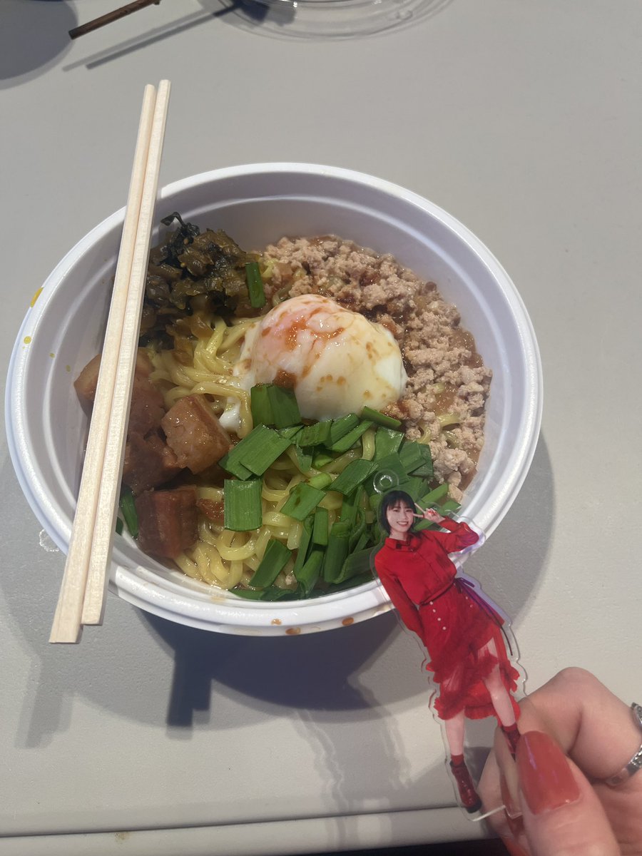 ammn8435's tweet photo. 台湾まぜそば🍜
鈴ちゃんがいつも食べてるメロン丸ごとのやつも食べたいけど1人で食べ切れるサイズかな… https://t.co/ksz4Ghq9li