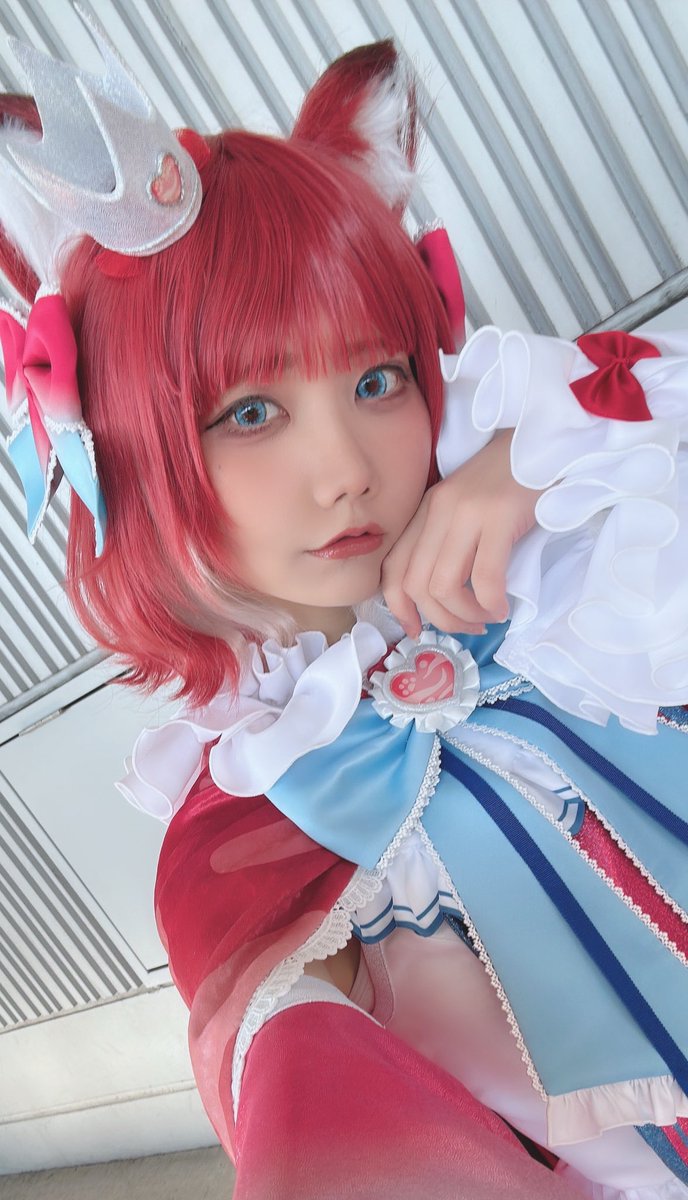 屋台前でいまからやります❤️✨
列早めに切る可能性あるのでお早めに！

#C105 #C105コスプレ https://t.co/rabMe87yeT