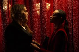 merlinpapin3's tweet photo. .@FredOL69007 .@tbarnaud #MerlinAwards2024 Voici Mon TOP30 des #MeilleursFilms vus en 2024
2 – #EmiliaPerez de Jacques Audiard (2024) avec Zoe Saldana Karla Sofia Gascon Selena Gomez Edgar Ramirez Adriana Paz Anabel Lopez Mark Ivanir
Surqualifiée et surexploitée, Rita use de ses talents d'avocate au service d'un gros cabinet plus enclin à blanchir des criminels qu'à servir la justice. Mais une porte de sortie inespérée s'ouvre à elle : aider le chef de cartel Manitas à se retirer des affaires et réaliser le plan qu'il peaufine en secret depuis des années : devenir enfin la femme qu'il a toujours rêvé d'être.