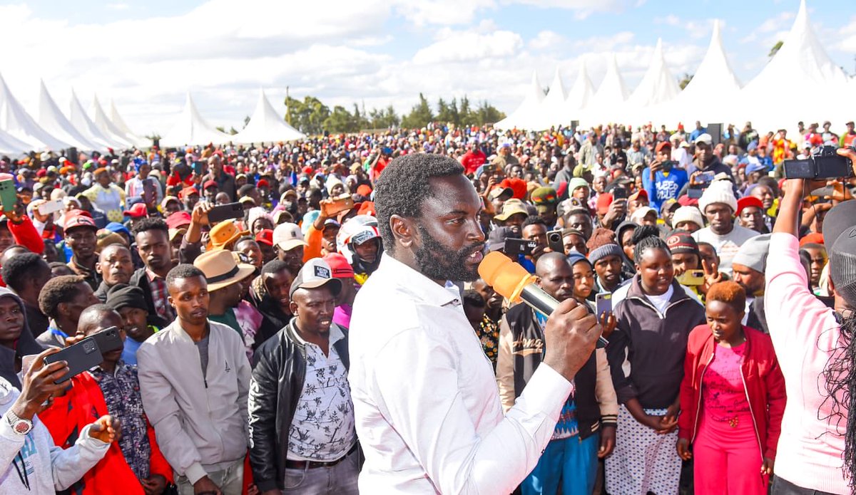 hon_wamuchomba's tweet photo. Thankyou  Shamata people , 
Your resilience and love for us will pay one day . 
The more they push us the stronger we become.
Noo ithui twari kuo! https://t.co/xtfxzRHrq3