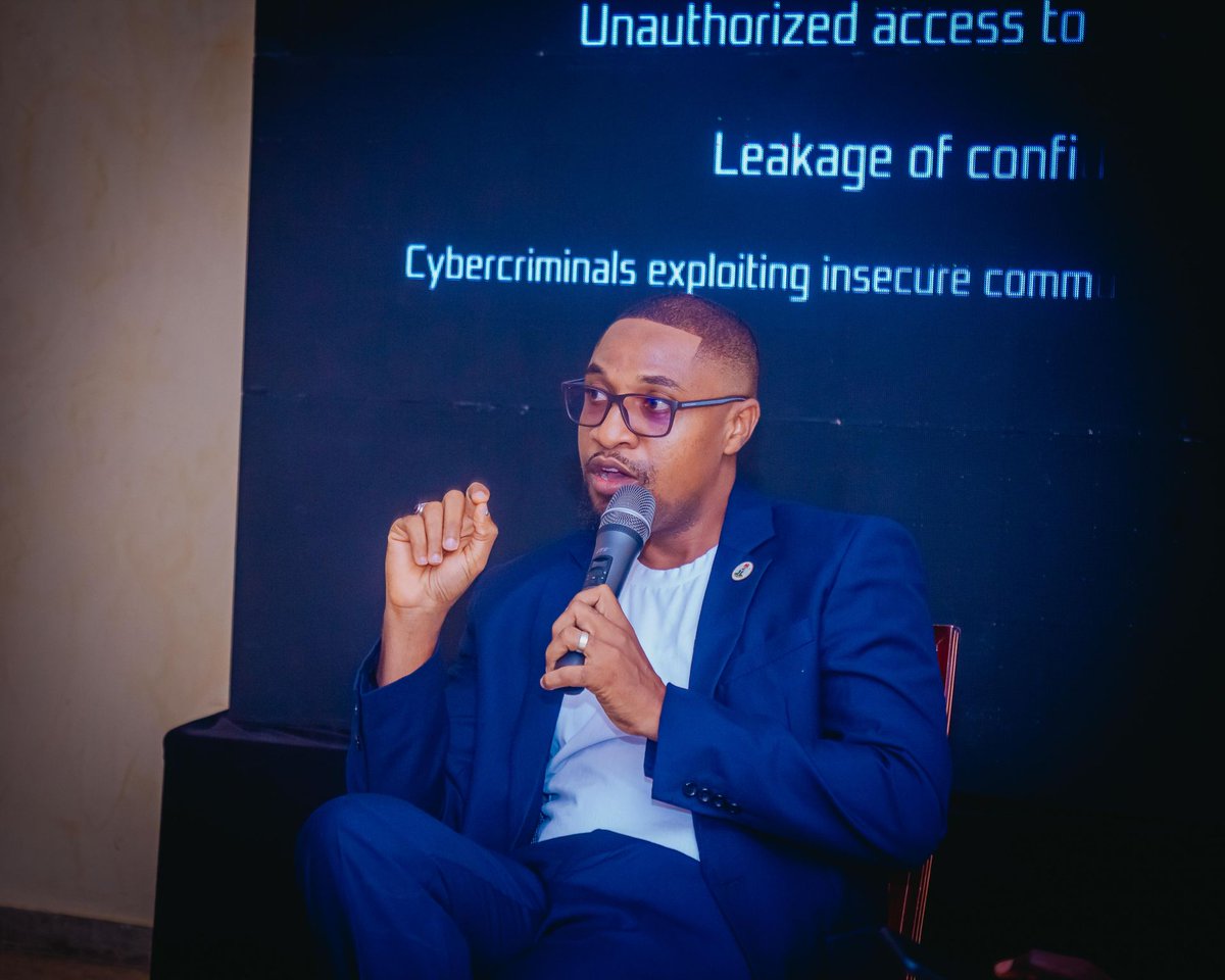 silexsecure's tweet image. We envisioned Defcomm as a game-changer in cybersecurity, setting new benchmarks for privacy and trust.  we are proud to deliver a product that meets the highest standards of security &amp;amp; reliability#EndToEndEncryption
#MilitaryGradeEncryption
#SecureCommunications
#DataEncryption