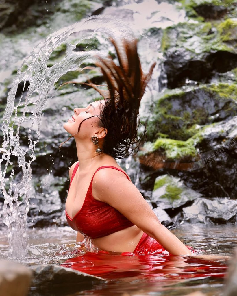 Gf8jhpOb0AAv3L8?format=jpg&name=medium