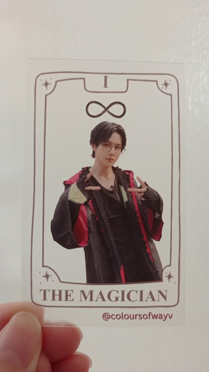coloursofwayv's tweet photo. Hi WayZenNi one of our freebies Kun and WayV transparent photocards are here ππ Like both? No worries both photocards are for you all π
#coloursofwayv #WayV #cupsleevemy #pasarNCT
#pasarWayV https://t.co/jT27jevIhv